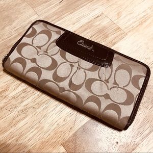 Coach Large Accordion Zip Wallet